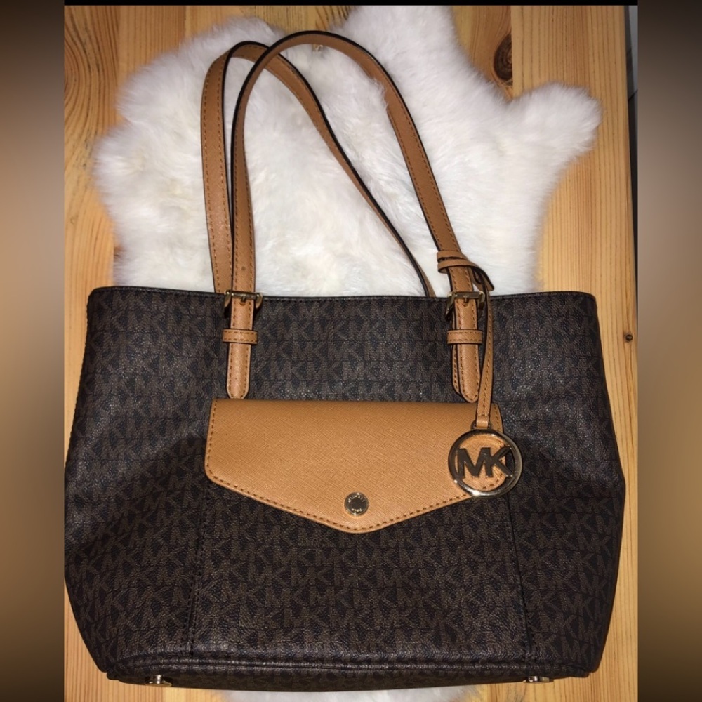 Michael Kors Medium Small Tote